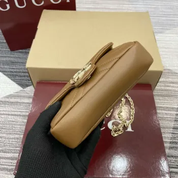 Gucci 841290 GG Marmont Mini Kabelka přes rameno Hnědá