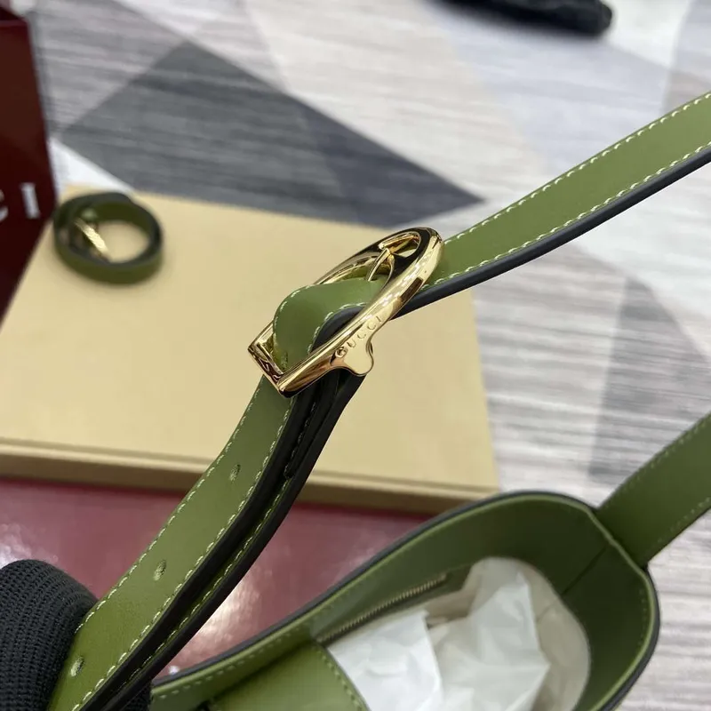 Gucci 833660 Gucci 73 Střední kabela na víno Zelená semiš