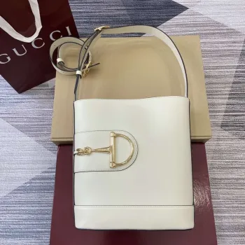 Gucci 833660 Gucci 73 Střední kabela na řetězu Bílá hladká kůže