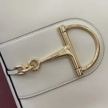 Gucci 833660 Gucci 73 Střední kabela na řetězu Bílá hladká kůže