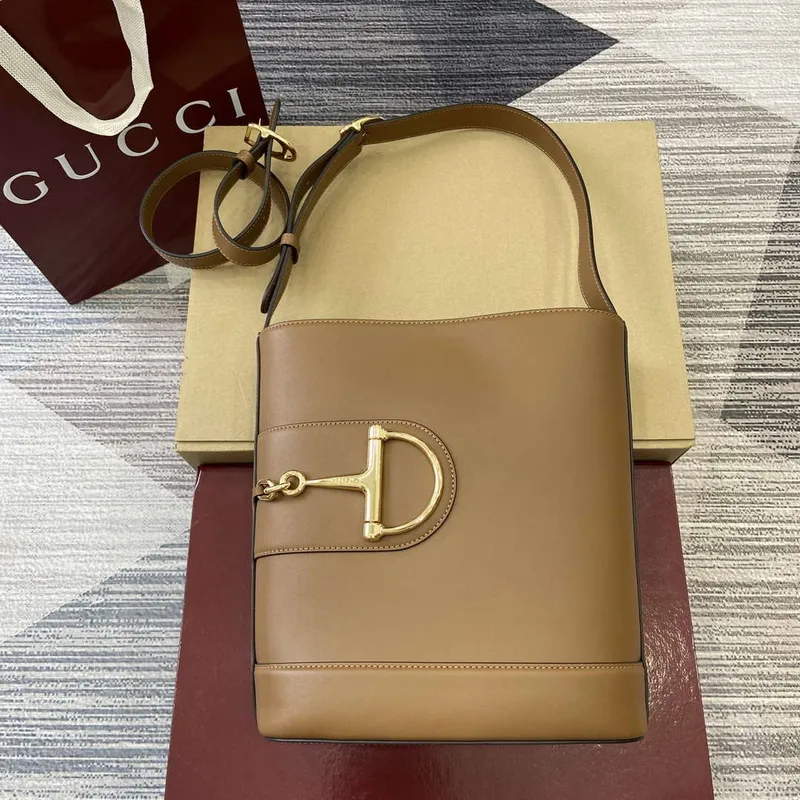 Gucci 833660 Gucci 73 Střední kabela na rameno Hnědá hladká kůže