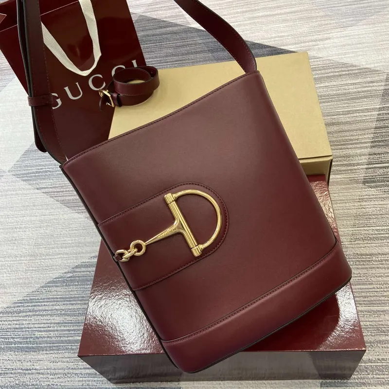 Gucci 833660 Gucci 73 Střední kabela Bucket Bag Ancora Red hladká kůže