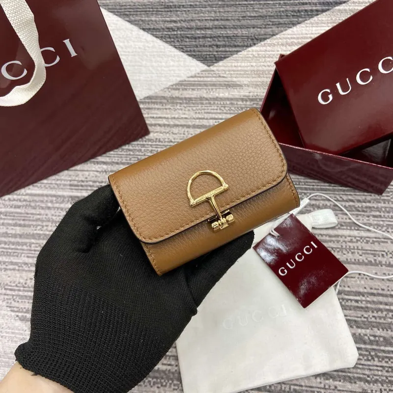 Gucci 828148 Gucci Softbit Karta Pouzdro Hnědé