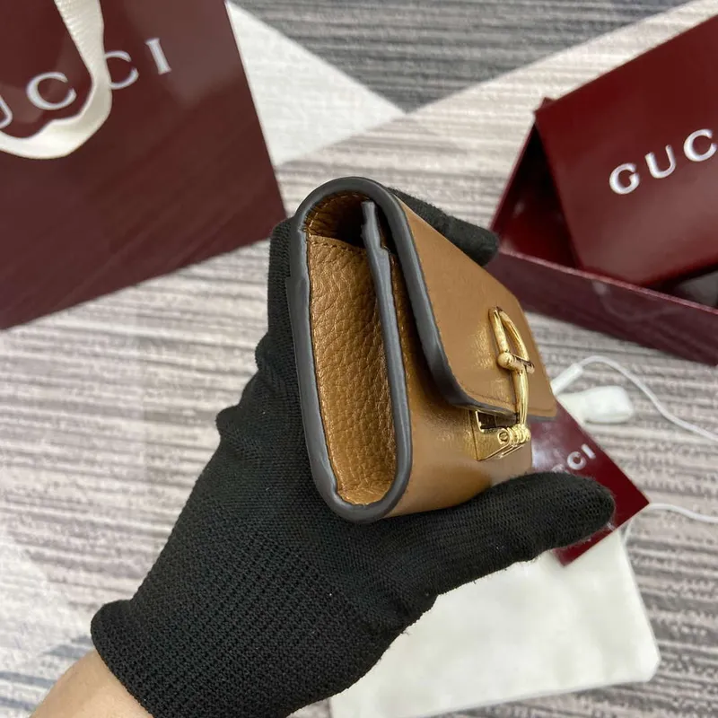 Gucci 828148 Gucci Softbit Karta Pouzdro Hnědé