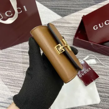 Gucci 828148 Gucci Softbit Karta Pouzdro Hnědé