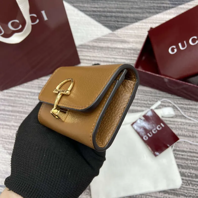 Gucci 828148 Gucci Softbit Karta Pouzdro Hnědé