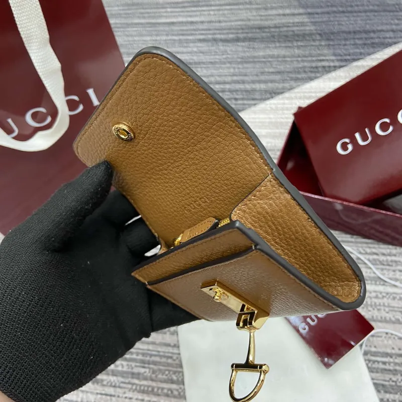 Gucci 828148 Gucci Softbit Karta Pouzdro Hnědé