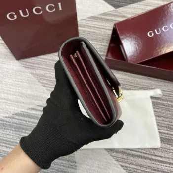 Gucci 828147 Gucci Softbit Continental Wallet Ancora červená