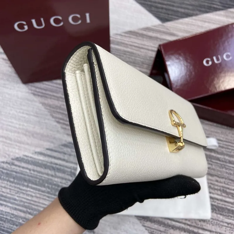 Gucci 828147 Gucci Softbit Kontinentální Peněženka Bílá