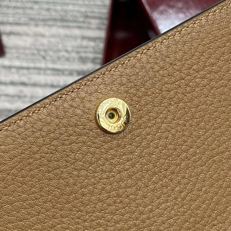 Gucci 828147 Gucci Softbit Kontinentální Peněženka Hnědá