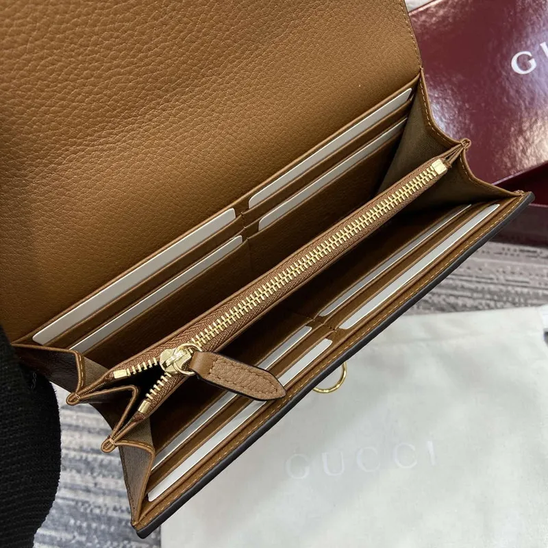 Gucci 828147 Gucci Softbit Kontinentální Peněženka Hnědá