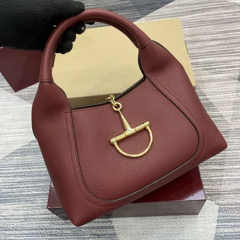 Gucci 837467 Gucci Softbit Medium Top Handle Bag Ancora červená