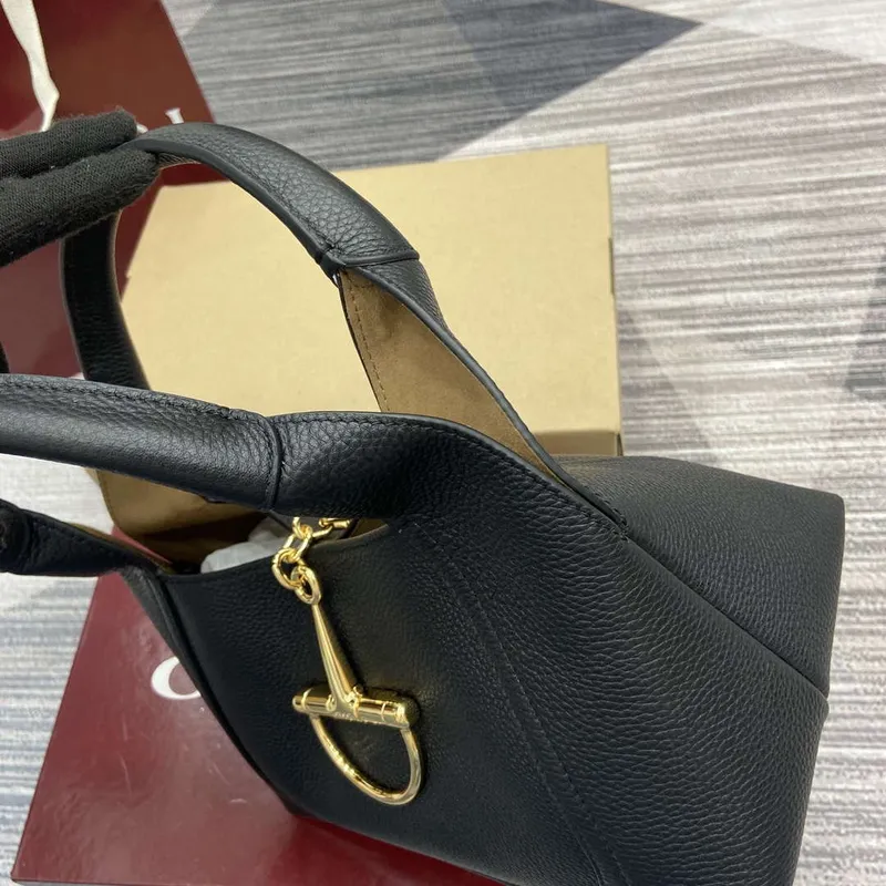 Gucci 837467 Gucci Softbit Střední Kabelka s Uchem Černá