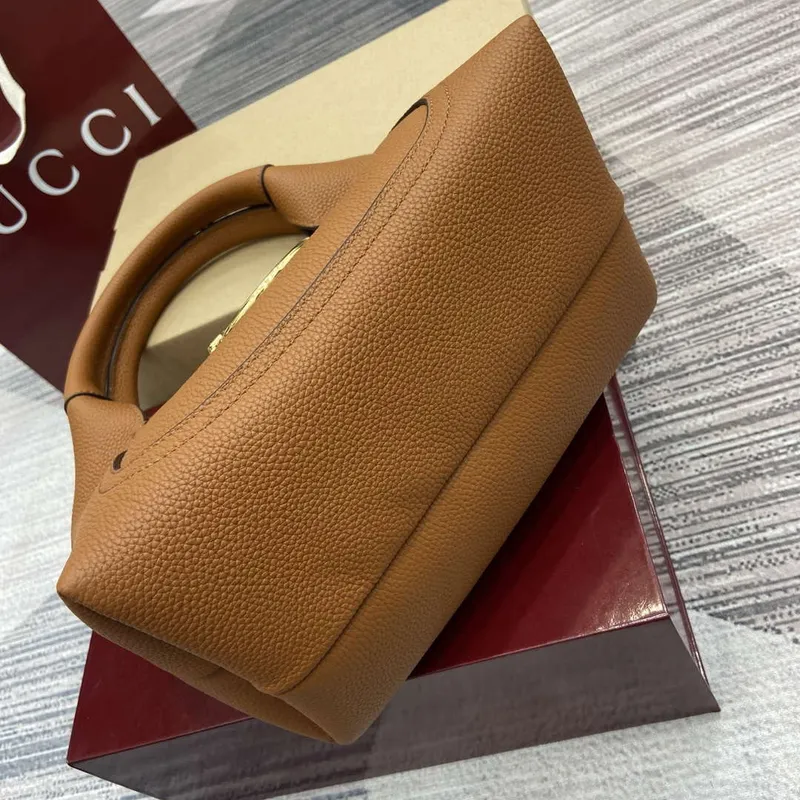 Gucci 837467 Gucci Softbit Střední Taška s Uchem Hnědá