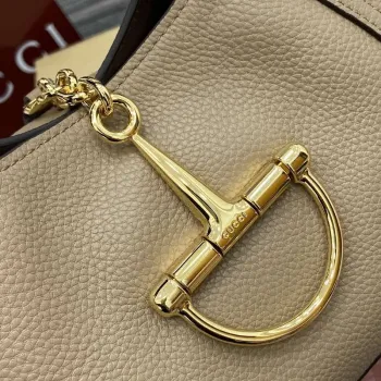 Gucci 837467 Gucci Softbit Střední Taška s Horním Uchem Taupe zrnitá