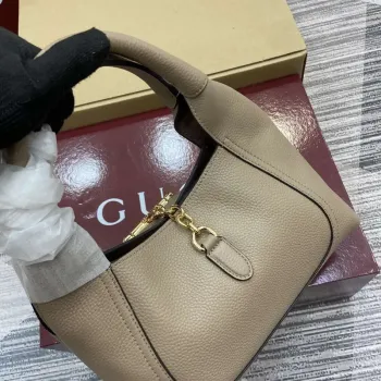 Gucci 837467 Gucci Softbit Střední Taška s Horním Uchem Taupe zrnitá