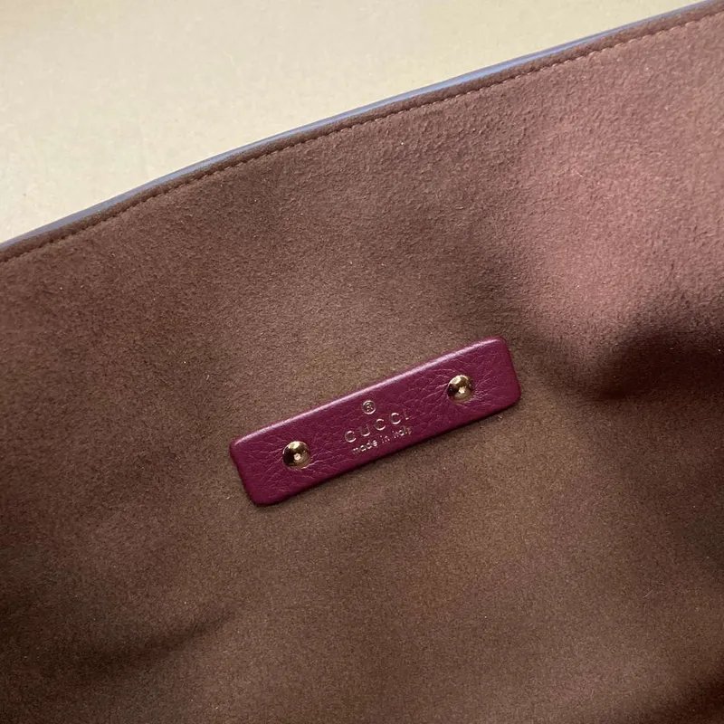 Gucci 837466 Gucci Softbit Maxi Kabelka přes rameno Ancora Red