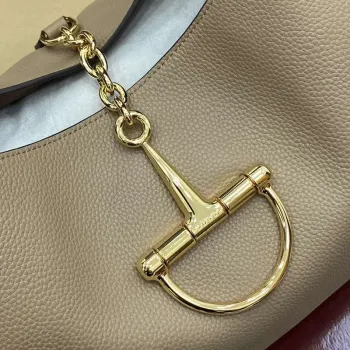 Gucci 837466 Gucci Softbit Maxi Kabelka přes rameno Taupe zrnitá