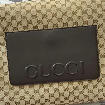 Gucci 821668 GG plátěná střední taška hnědá