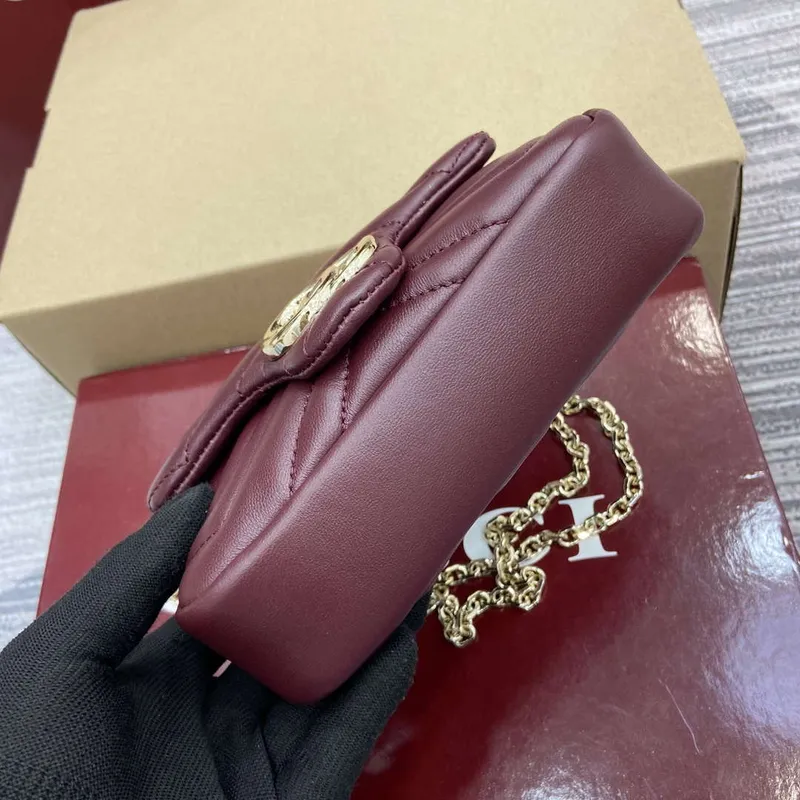 Gucci 841290 GG Marmont Mini Kabelka přes rameno Ancora červená