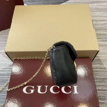 Gucci 841290 GG Marmont Mini Kabelka přes rameno Černá