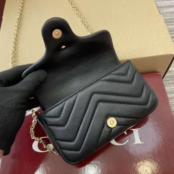 Gucci 841290 GG Marmont Mini Kabelka přes rameno Černá