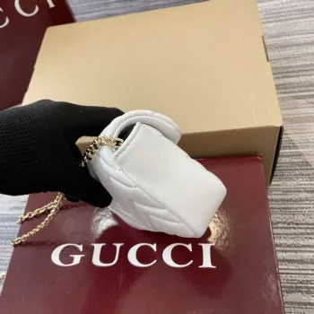 Gucci 841290 GG Marmont Mini Kabelka přes rameno Bílá