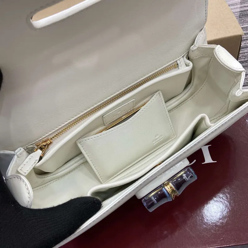 Gucci 827750 Gucci Bamboo Diva Střední Taška Bílá