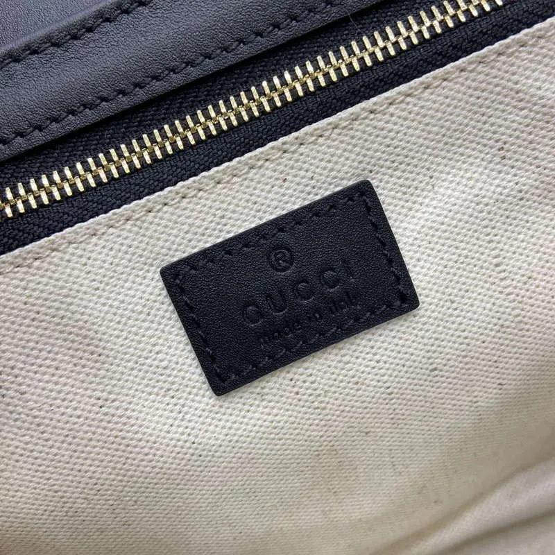 Gucci 815178 Gucci Horsebit 1955 Soft Medium Shoulder Bag černé kožené detaily