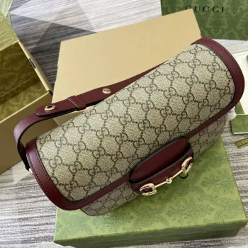 Gucci 815178 Gucci Horsebit 1955 Soft Medium Shoulder Bag s červenými koženými detaily