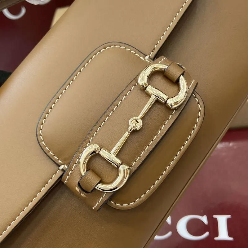 Gucci 815206 Gucci Horsebit 1955 Soft Small Top Handle Bag Hnědá