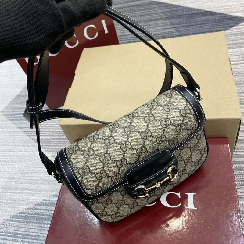 Gucci 815205 Gucci Horsebit 1955 Soft Small Shoulder Bag černé kožené detaily