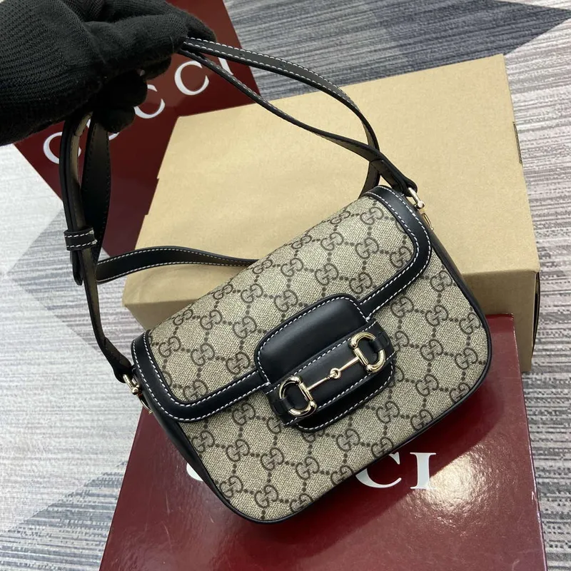Gucci 815205 Gucci Horsebit 1955 Soft Small Shoulder Bag černé kožené detaily