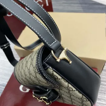 Gucci 815205 Gucci Horsebit 1955 Soft Small Shoulder Bag černé kožené detaily