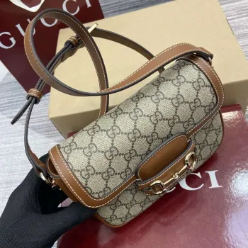 Gucci 815205 Gucci Horsebit 1955 Soft Small Shoulder Bag Hnědý kožený lem