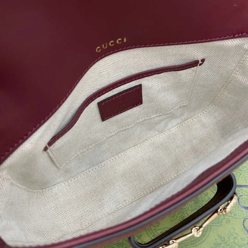 Gucci 815205 Gucci Horsebit 1955 Soft Small Shoulder Bag Červené kožené detaily