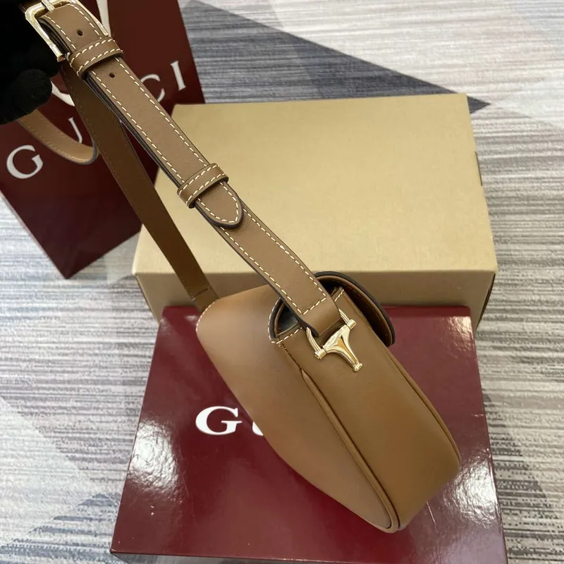 Gucci 815205 Gucci Horsebit 1955 Měkká malá kabelka přes rameno hnědá