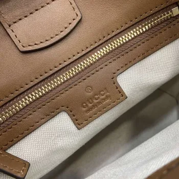 Gucci 833665 Gucci 73 Malá kabela na řetízku Hnědá semišová