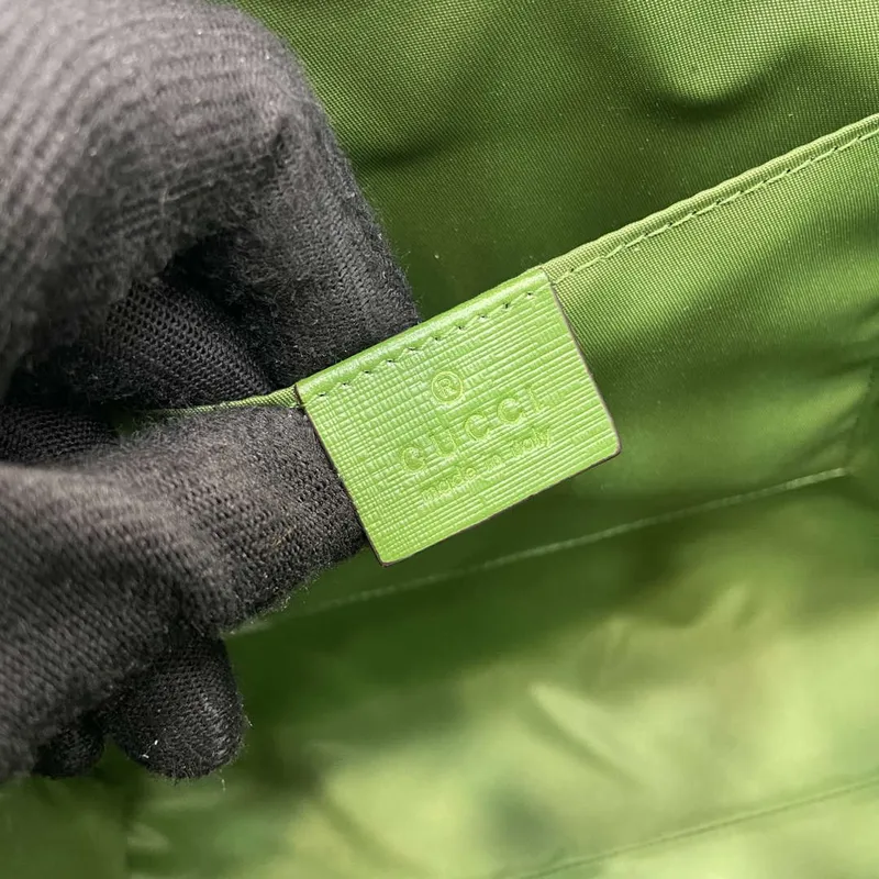 Gucci 605614 Dětská tištěná GG taška béžová