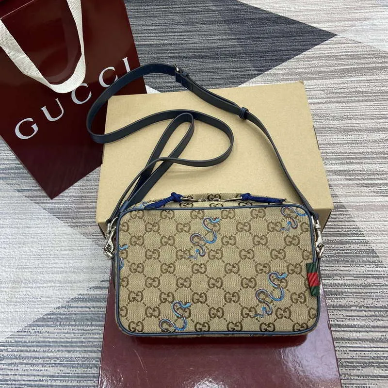 Gucci 817771 Malá vyšívaná hadí kabelka přes rameno z meruňkového plátna