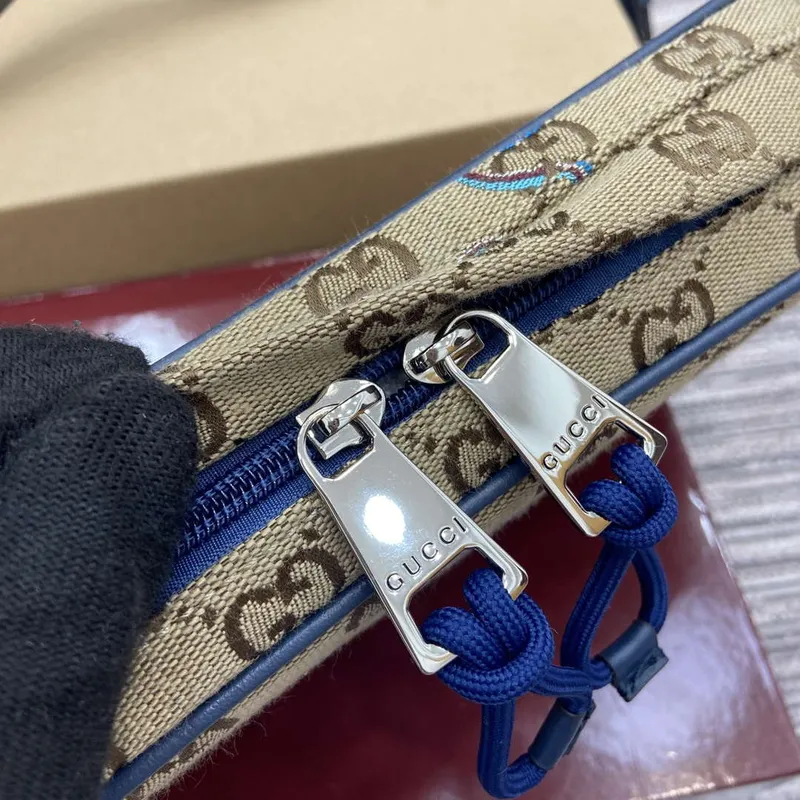 Gucci 817771 Malá vyšívaná hadí kabelka přes rameno z meruňkového plátna