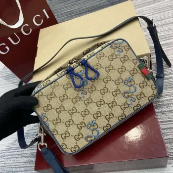 Gucci 817771 Malá vyšívaná hadí kabelka přes rameno z meruňkového plátna