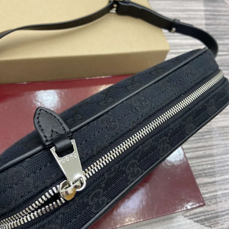 Gucci 834802 GG plátno malá crossbody taška černá