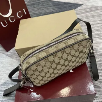 Gucci 834802 GG plátno malá crossbody taška tmavě hnědá