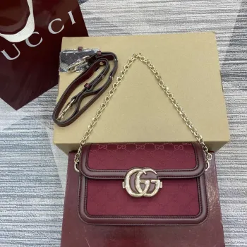 Gucci 826761 Gucci Go Malá Ramenní Taška Červená