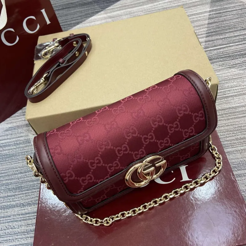 Gucci 826761 Gucci Go Malá Ramenní Taška Červená