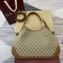 Gucci 834981 Gucci B Střední Kabelka přes Rameno Hnědá Kůže Trim