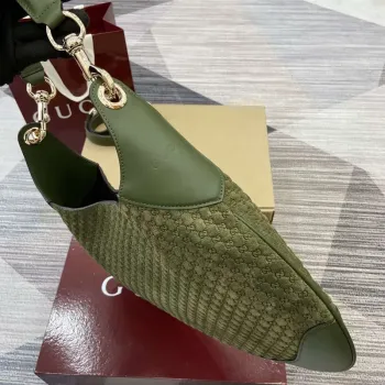 Gucci 834981 Gucci B střední ramenní taška tmavě zelená