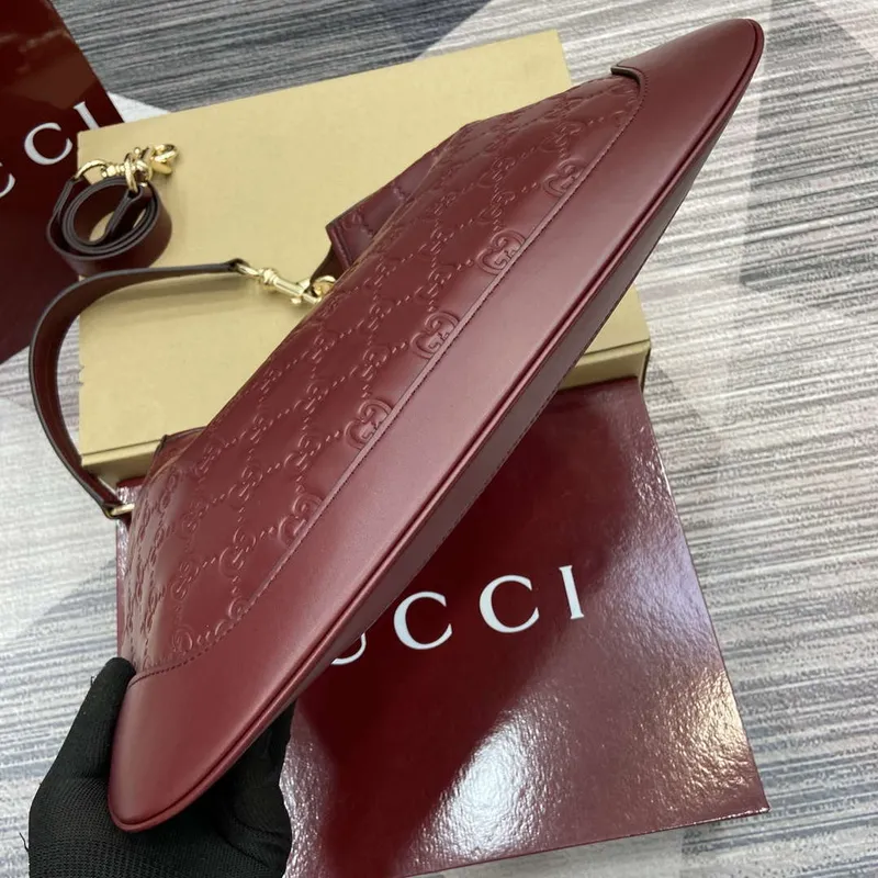 Gucci 834981 Gucci B střední ramenní taška červená kůže