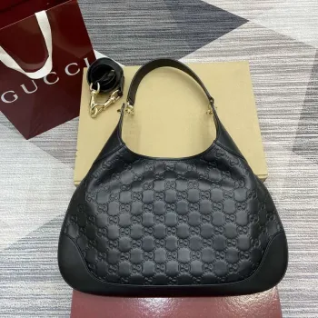 Gucci 834981 Gucci B střední kabelka přes rameno černá